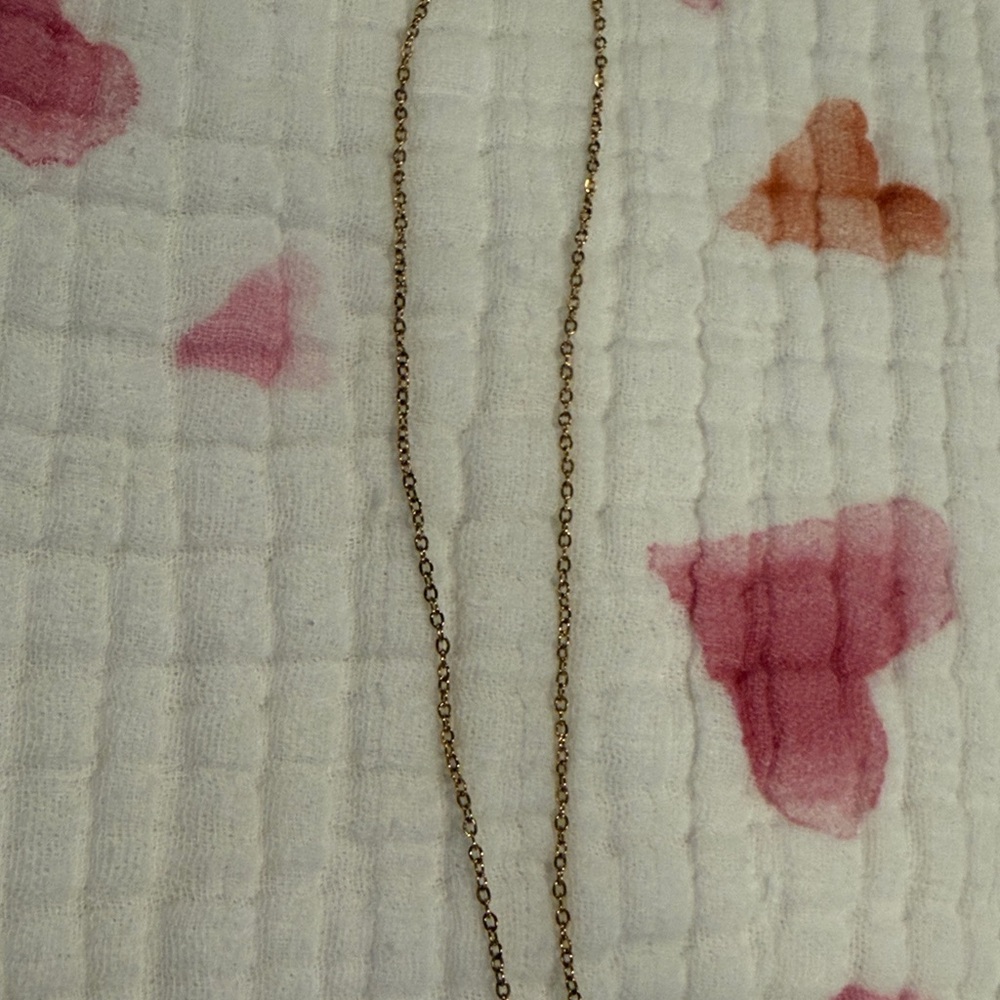 Gold Pendant Necklace with Oval Charm NIP - Picture 6 of 10